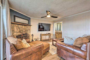 2 Mi to Skiing Beech Mountain Resort Condo!